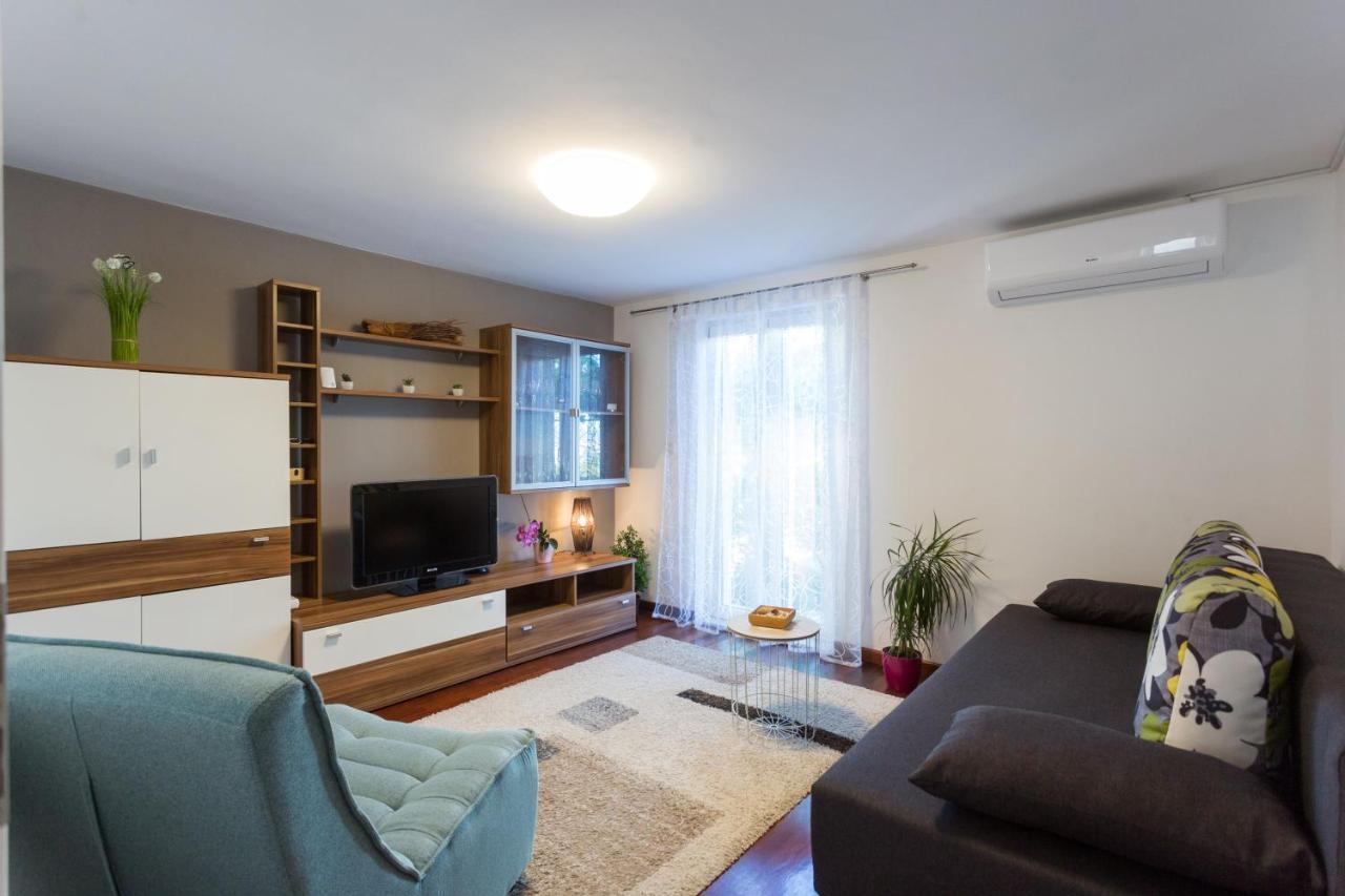 Apartments Lidija - Sea View Apartment With Exclusive Right Of Using Hot Tub Or Split Level Apartment With Exclusive Right Of Using Pool Podstrana Buitenkant foto
