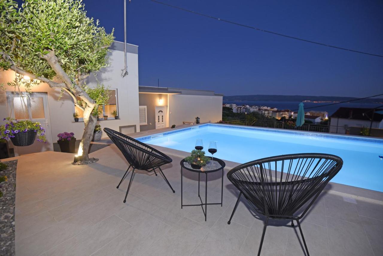 Apartments Lidija - Sea View Apartment With Exclusive Right Of Using Hot Tub Or Split Level Apartment With Exclusive Right Of Using Pool Podstrana Buitenkant foto