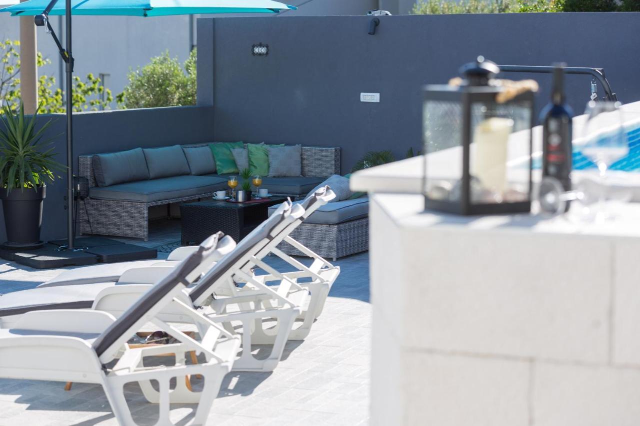 Apartments Lidija - Sea View Apartment With Exclusive Right Of Using Hot Tub Or Split Level Apartment With Exclusive Right Of Using Pool Podstrana Buitenkant foto