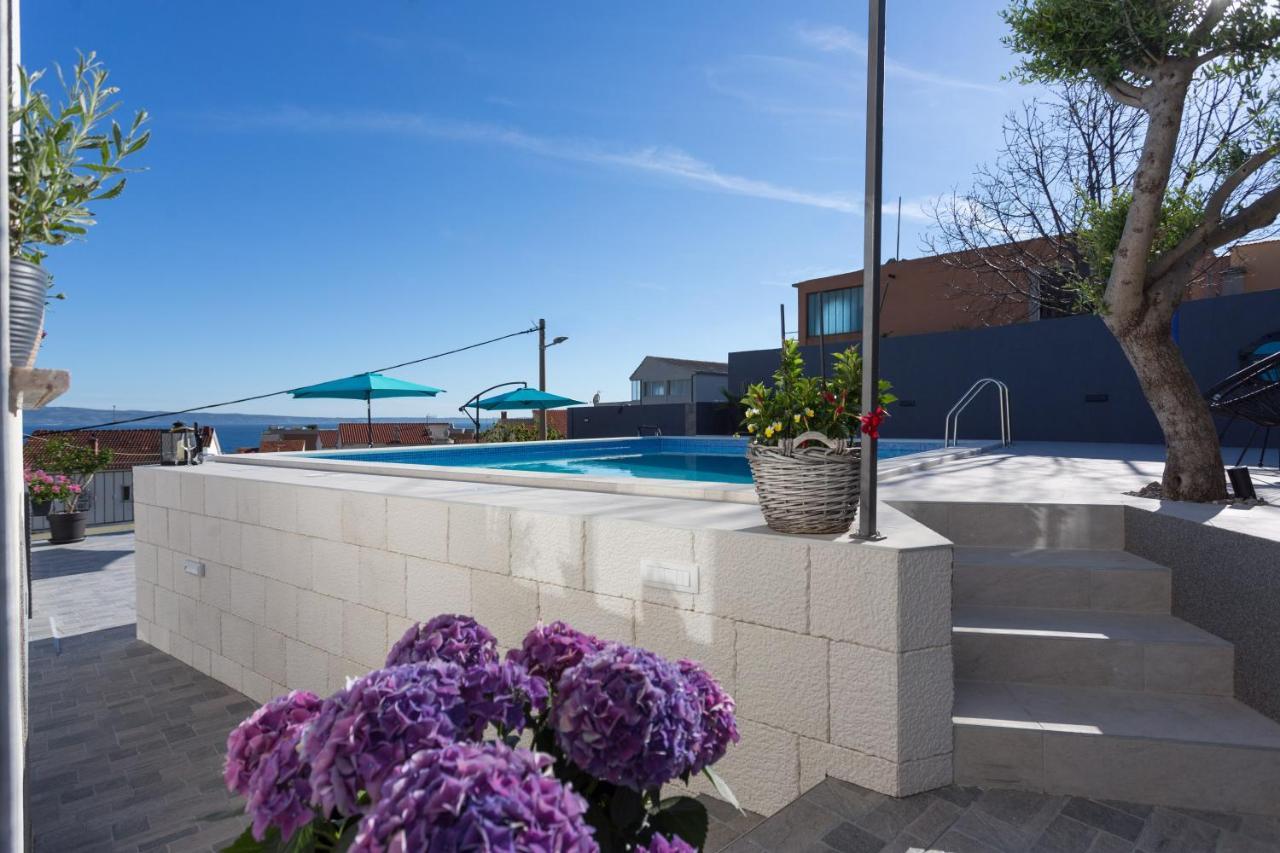 Apartments Lidija - Sea View Apartment With Exclusive Right Of Using Hot Tub Or Split Level Apartment With Exclusive Right Of Using Pool Podstrana Buitenkant foto