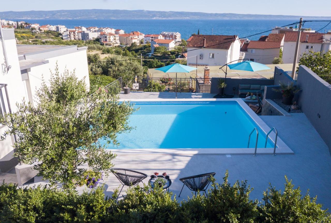 Apartments Lidija - Sea View Apartment With Exclusive Right Of Using Hot Tub Or Split Level Apartment With Exclusive Right Of Using Pool Podstrana Buitenkant foto