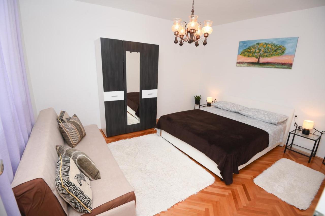 Apartments Lidija - Sea View Apartment With Exclusive Right Of Using Hot Tub Or Split Level Apartment With Exclusive Right Of Using Pool Podstrana Buitenkant foto