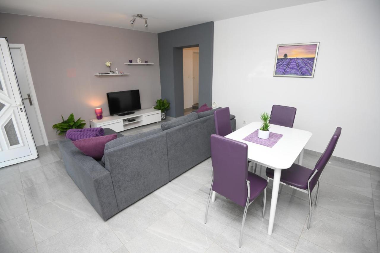 Apartments Lidija - Sea View Apartment With Exclusive Right Of Using Hot Tub Or Split Level Apartment With Exclusive Right Of Using Pool Podstrana Buitenkant foto