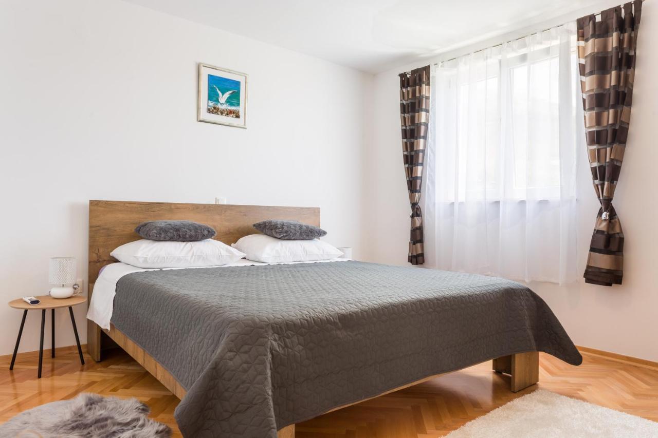 Apartments Lidija - Sea View Apartment With Exclusive Right Of Using Hot Tub Or Split Level Apartment With Exclusive Right Of Using Pool Podstrana Buitenkant foto