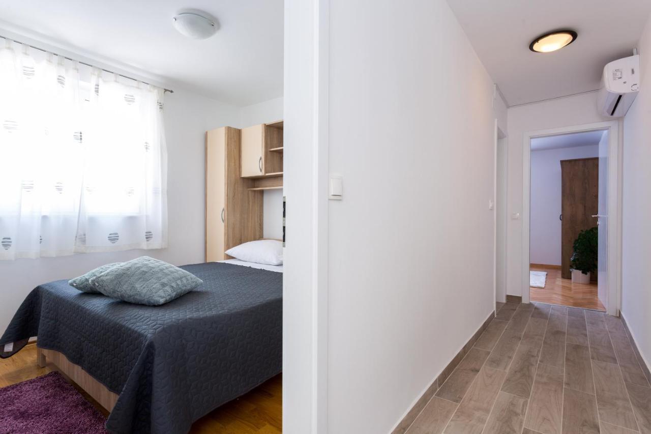 Apartments Lidija - Sea View Apartment With Exclusive Right Of Using Hot Tub Or Split Level Apartment With Exclusive Right Of Using Pool Podstrana Buitenkant foto